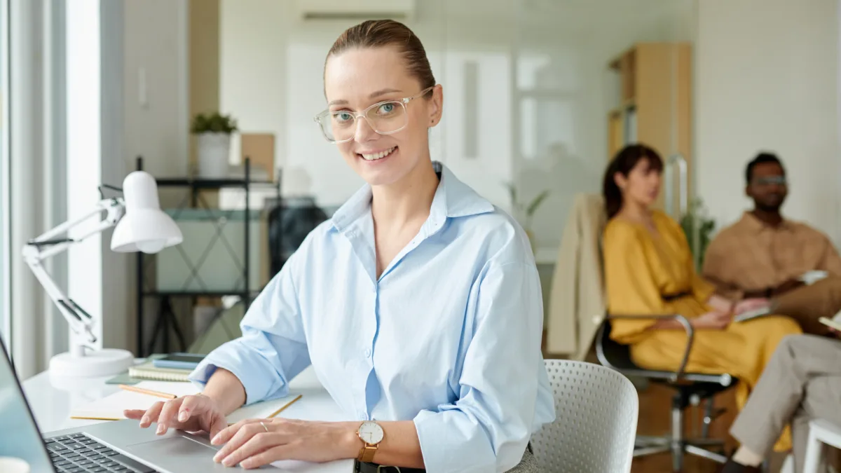 Künstliche Intelligenz und Arbeitsmarkt 2026 — Chancen und Risiken für Arbeitnehmer